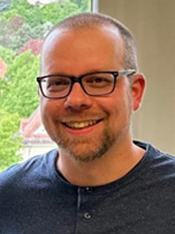 Portrait: Prof. Dr. Johannes Hennies